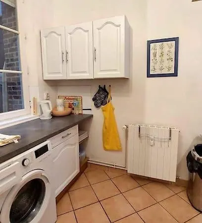 Le Calme Au Centre-ville Dans Cour Interieure, Avec Place De Parking Privee Lejlighed