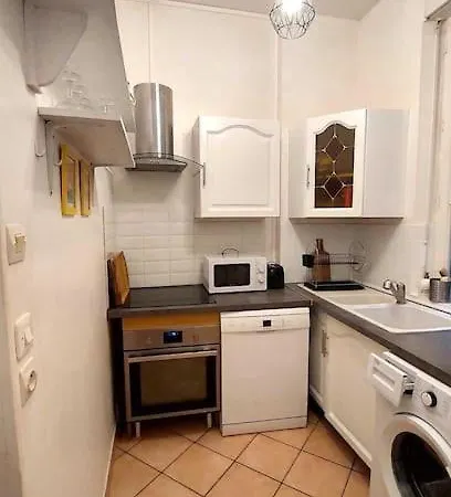 公寓 Le Calme Au Centre-ville Dans Cour Interieure, Avec Place De Parking Privee