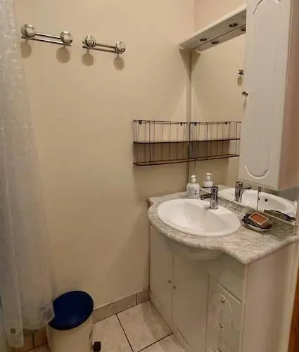 Appartement Le Calme Au Centre-ville Dans Cour Intérieure, Avec Place De Parking Privée *